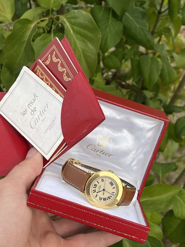 Montre vintage cartier must