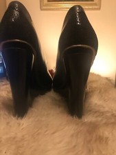 Escarpins compensés en cuir