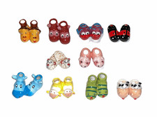 Série complète de 10 fèves Les chaussons rigolos 2010