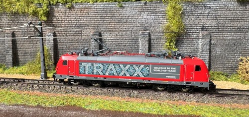 Arnold 2340 locomotive - arnold,