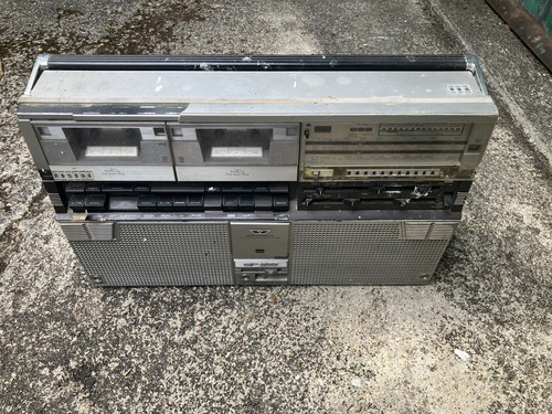 Boombox sharp 555 - boombox,