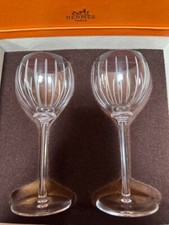 Paire de verres à vin en cristal transparent HERMES fanfare verrerie