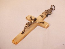 + Ancienne croix de procession