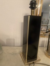 Le Dauphin Pied De Lampe