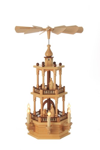 Pyramide noël deux - de, À