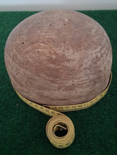 Ancienne forme chapeau - à,