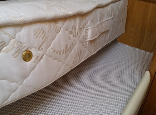 5x2m dry mat under bed - 1.5x2m,