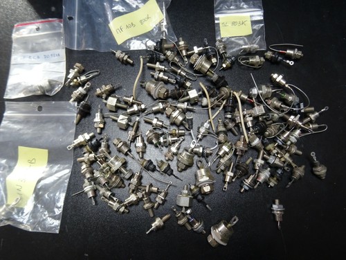 Lot environ1kg diodes - de,