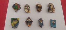 8 Insignes militaires anciens