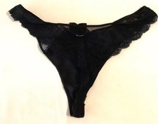 String Dentelle Porte