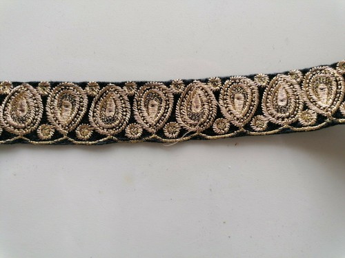 Beau galon broderies sur - galon, or