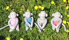 DOUDOU PELUCHE SINGE POPI lot de 4 mini en excellent état 12 cm