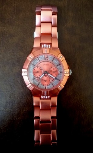 Guess authentic gorgeous super - gorgeous,