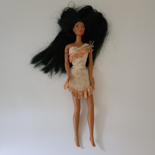 Vintage pocahontas disney doll - pocahontas,