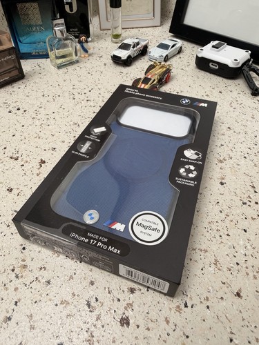 Bmw magsafe snap - snap-on, case