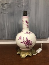 JOLIE LAMPE EN FAÏENCE DE GIEN " SAXE ROSE " MONTURE EN BRONZE (H 29,5 cm)