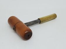Ancien outil petite vrille bois pour flacon de parfum luthier armurier horloger