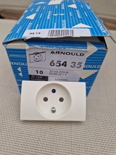 Enjoliveur Prise 2 P+T NEUF  Club Arnould Lumière 64035 