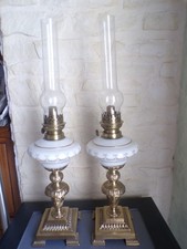 Paire de grande Lampe à pétrole en opaline 63 cm