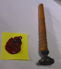 TAMPON A CACHETER ANCIEN -manche en buis tourné XIX°, MONOGRAMME