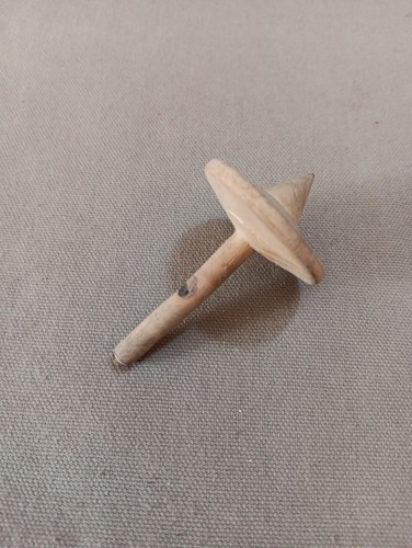 Ancienne toupie bois - ancienne, en