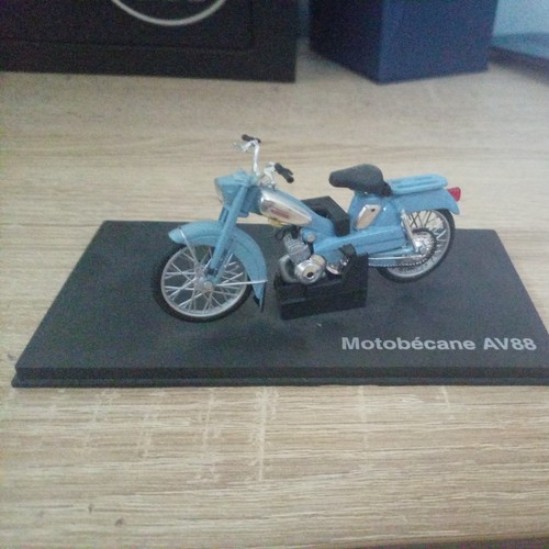 Miniature motobécane av88 la - motobécane,