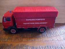 CAMION DE POMPIERS MERCEDES