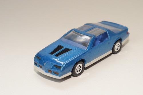 A68 ertl chevrolet - 1:43, chevy