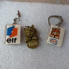 Porte clés ESSO , ELF