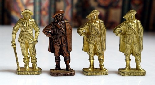 Figurine métal mousquetaire