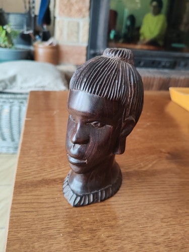 Statut buste femme africaine - buste,