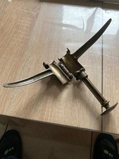 Ancienne bouchonneuse laiton "