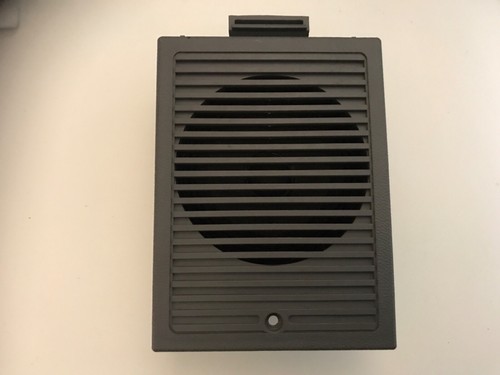 Grille cache haut parleur - grille,
