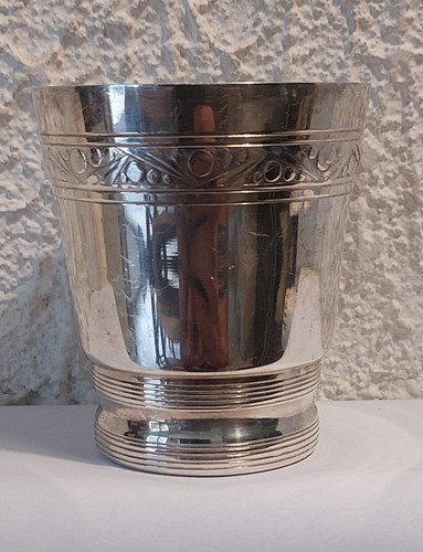 Timbale naissance métal