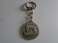 ANCIEN PORTE CLE METAL MACHINE A COUDRE SINGER