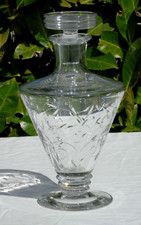 Saint Louis - Belle carafe en cristal taillé, modèle Lisieux? Signée Haut. 23,5