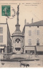 ISSOIRE 3487 fontaine de la