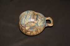 Tasse en grès ancien-