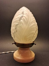 Art Déco - Petite lampe en albâtre, laiton et verre pressé vers 1920