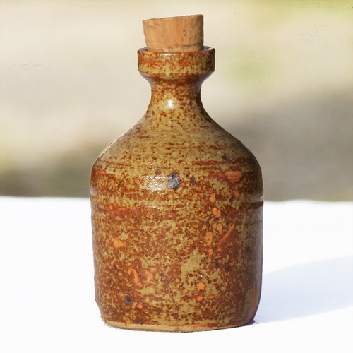 Ancienne petite bouteille - , vide