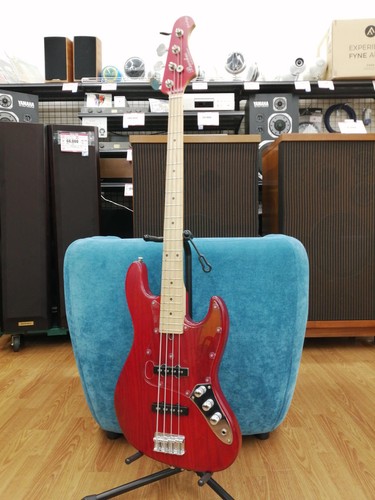 Guitare basse électrique