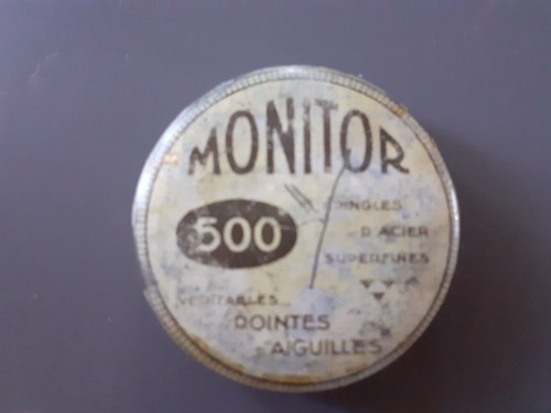Petite boite ancienne - petite,
