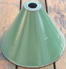 Ancien abat jour en tôle