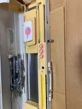 Machine à tricoter Brother