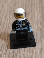 LEGO CITY PERSONNAGE  FIGURINE  set POLICE  