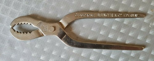 Ancienne pince bouchon - pince,