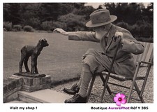 GEORGE BERNARD SHAW PRIX NOBEL LITTÉRATURE & SA STATUE PRÉFÉRÉE, circa 1945-Y385