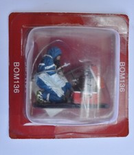  FIGURINE POMPIER Del Prado / BOM136 / 1/32 /sous blister