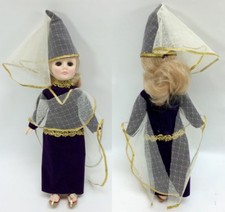 Vintage Effanbee Maid Marian