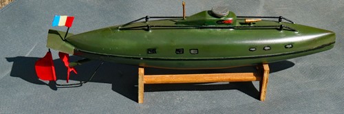 Sous marin jouet ancien - sous-marin,